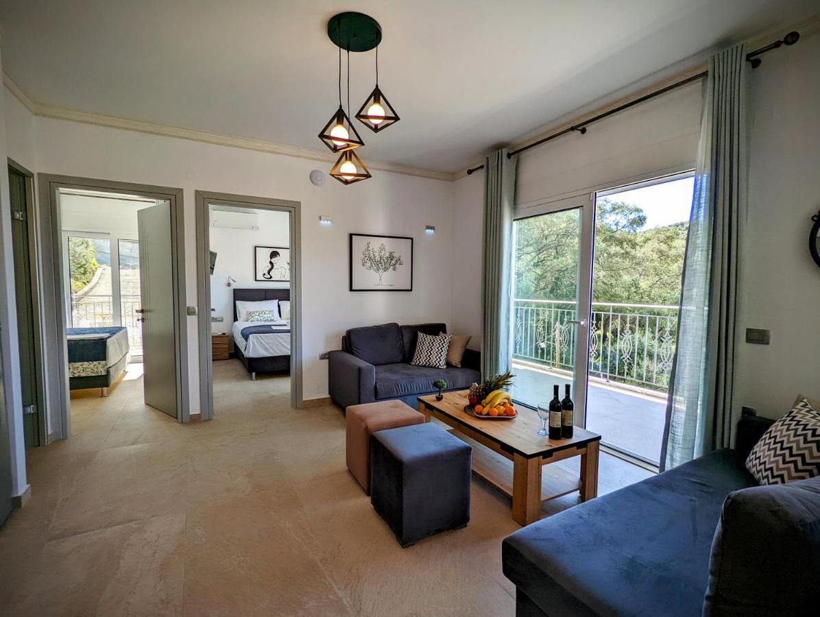 Natura Luxury Suites Parga Bagian luar foto