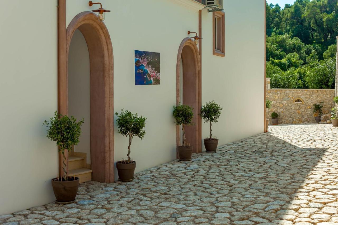 Natura Luxury Suites Parga Bagian luar foto