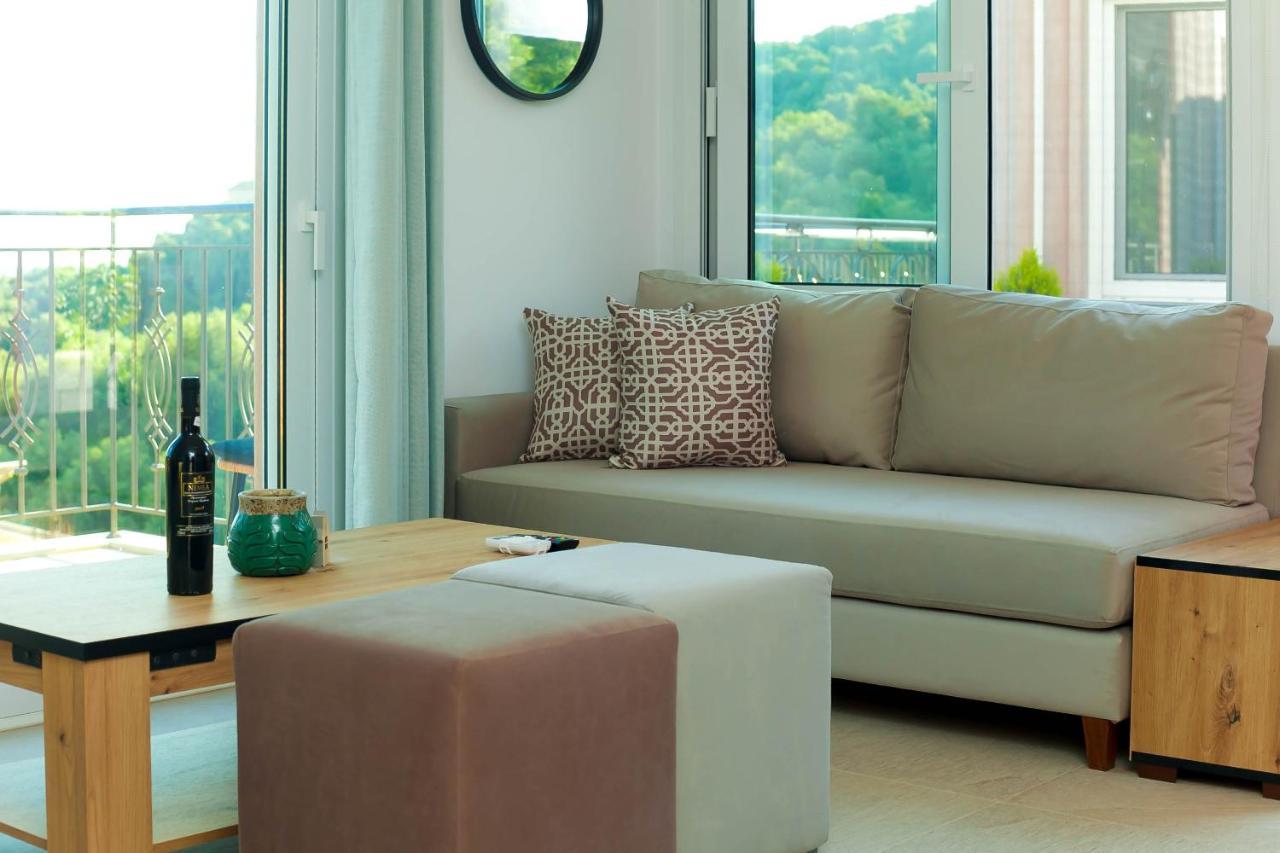 Natura Luxury Suites Parga Bagian luar foto