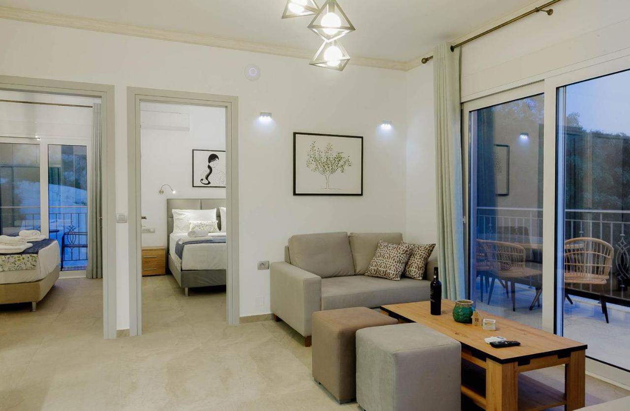 Natura Luxury Suites Parga Bagian luar foto