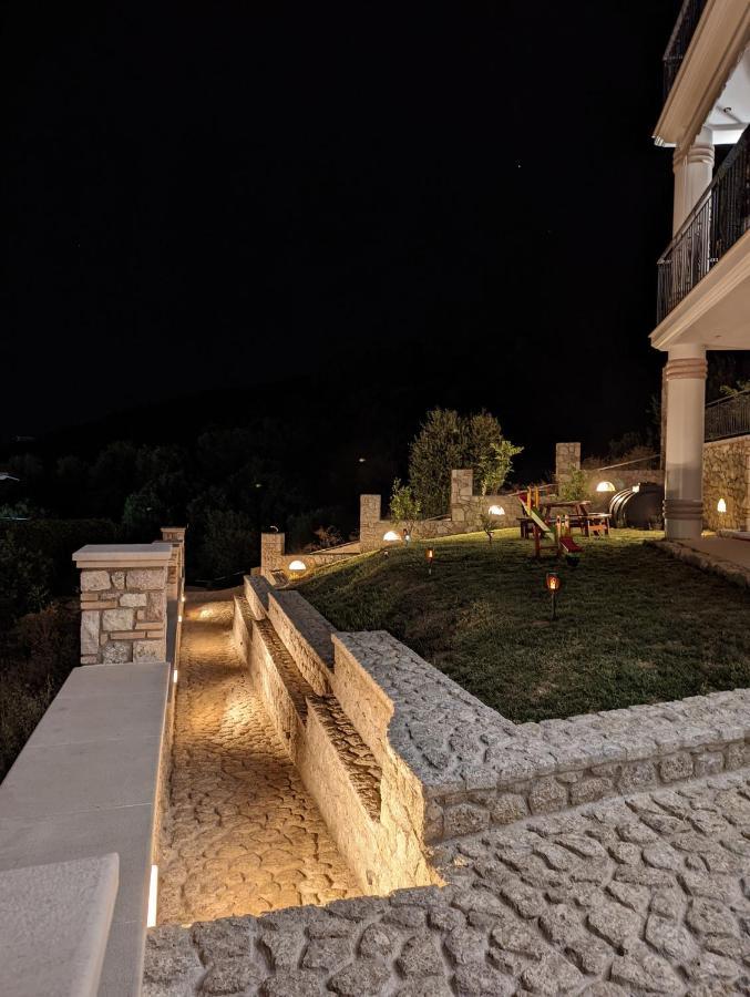 Natura Luxury Suites Parga Bagian luar foto
