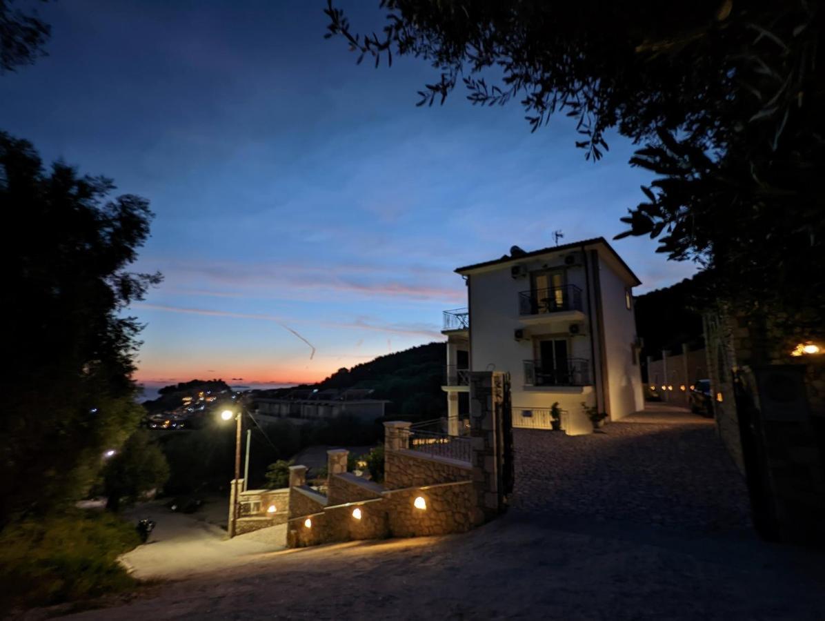 Natura Luxury Suites Parga Bagian luar foto