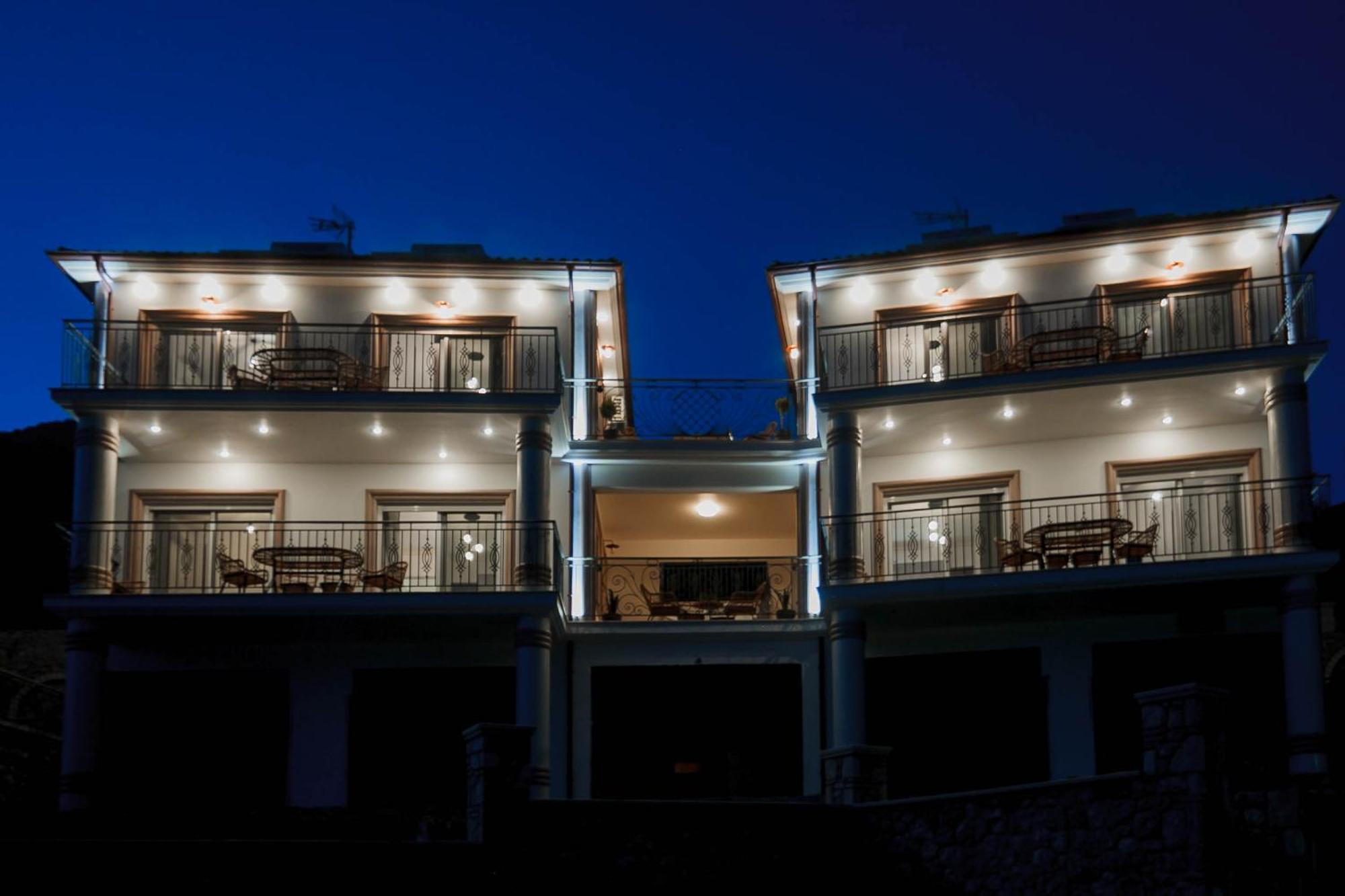 Natura Luxury Suites Parga Bagian luar foto