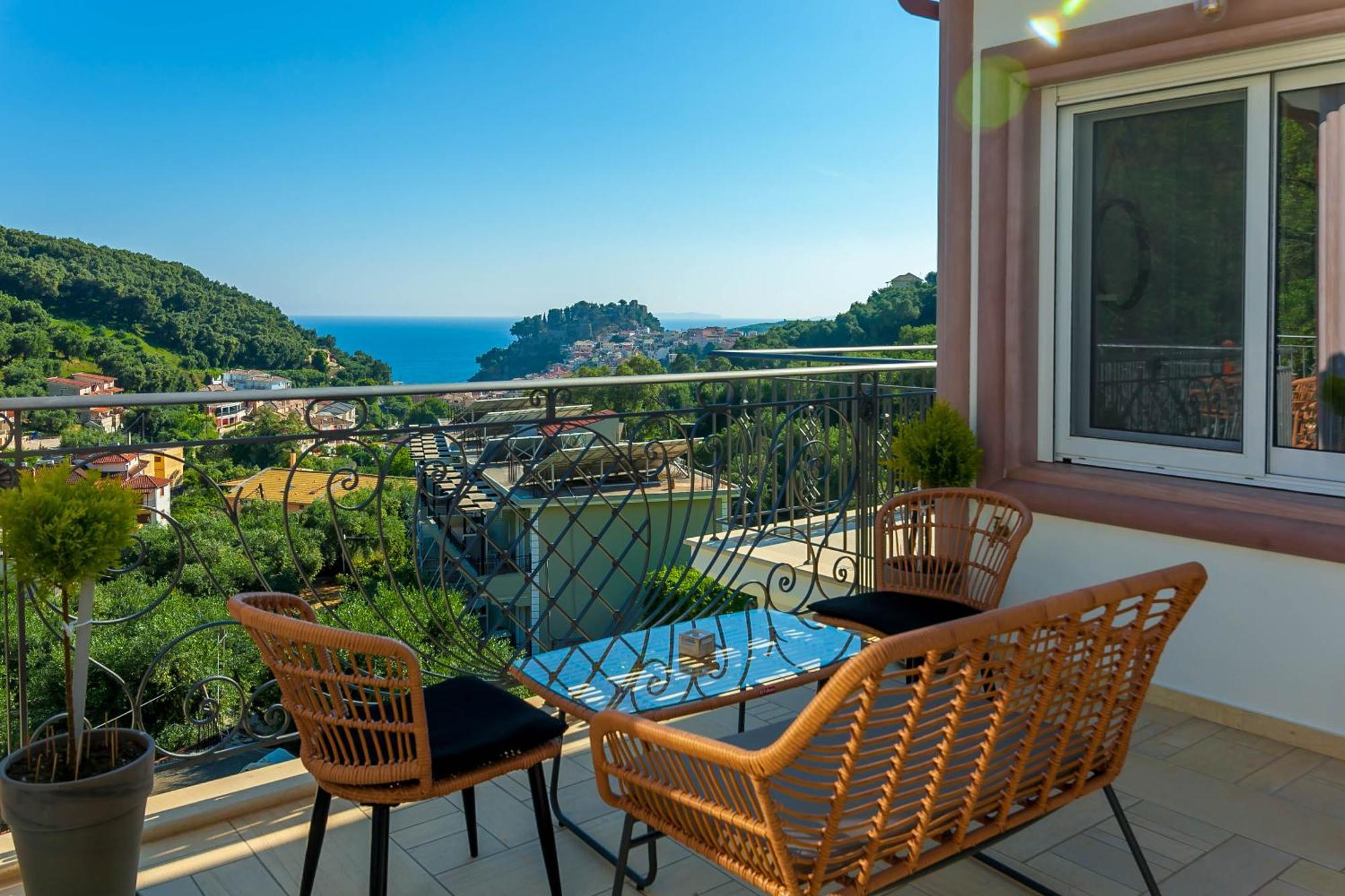 Natura Luxury Suites Parga Bagian luar foto