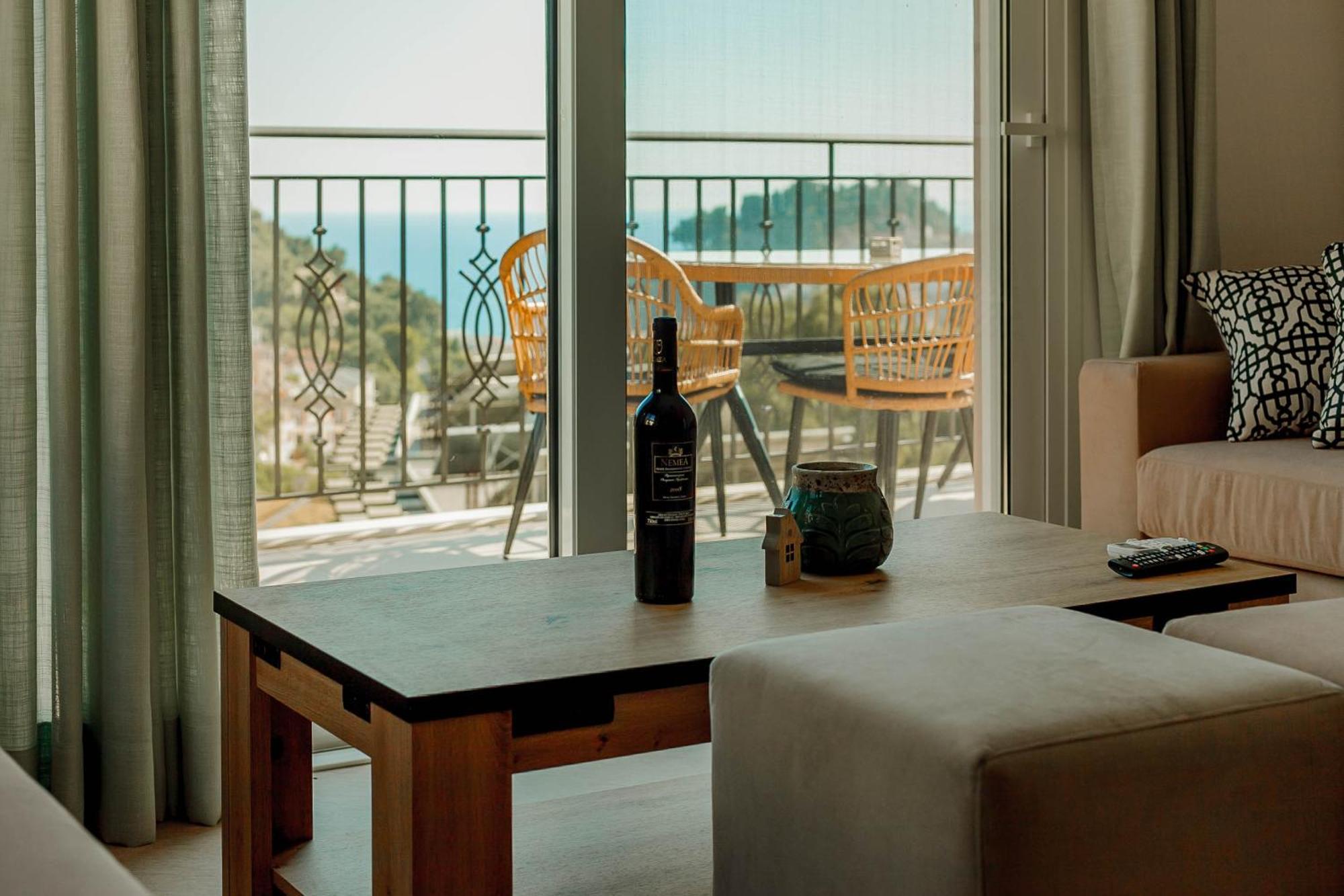 Natura Luxury Suites Parga Bagian luar foto