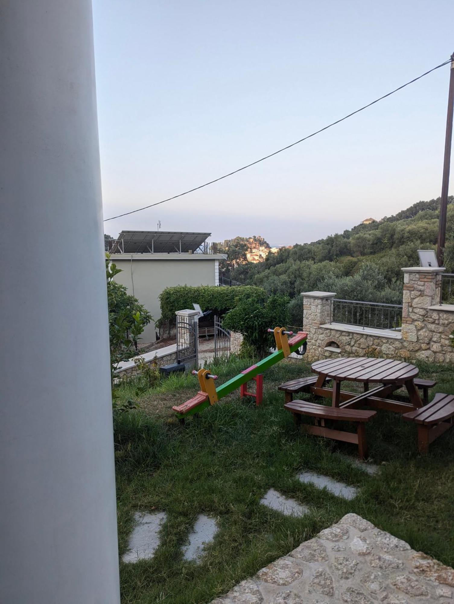 Natura Luxury Suites Parga Bagian luar foto