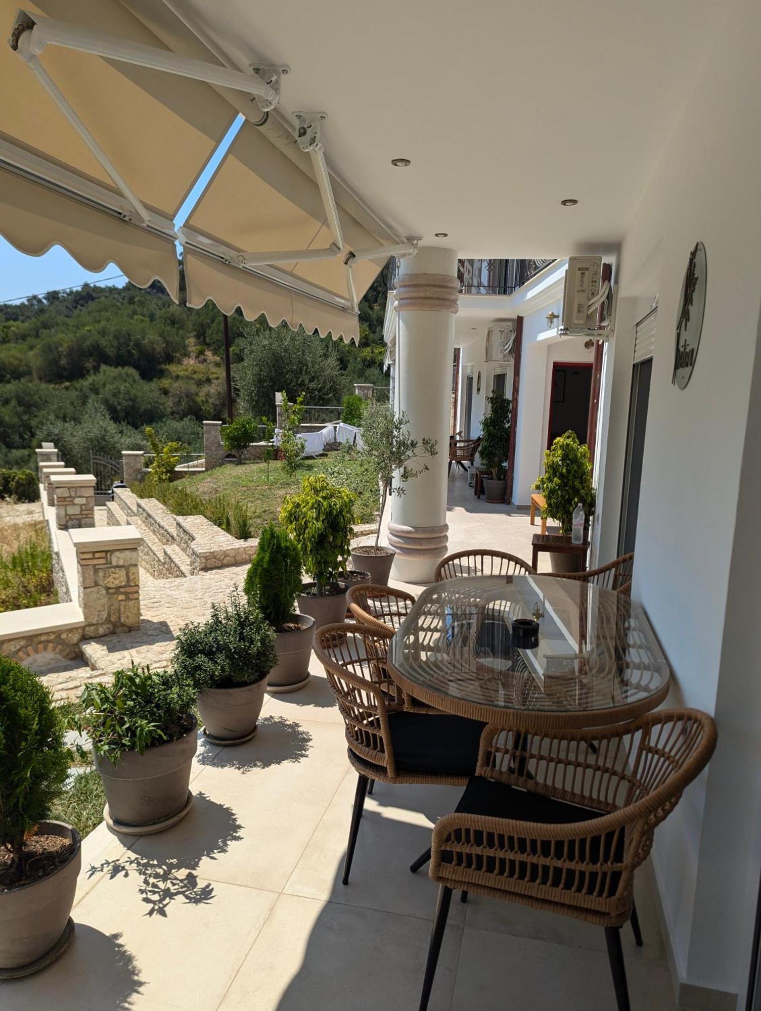 Natura Luxury Suites Parga Bagian luar foto